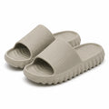 Ciabatte 38/39 in materiale sintetico beige - suola sagomata per uso quotidiano